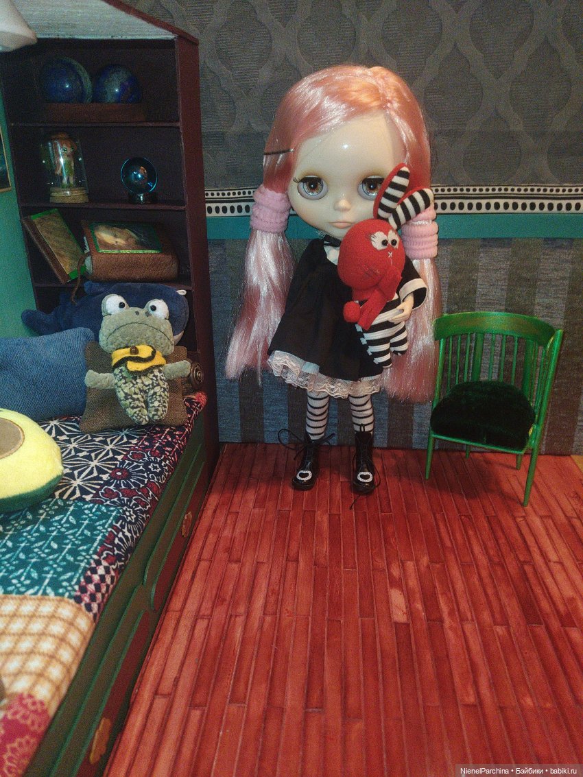 Обратная сторона коробки или фотофон номер два