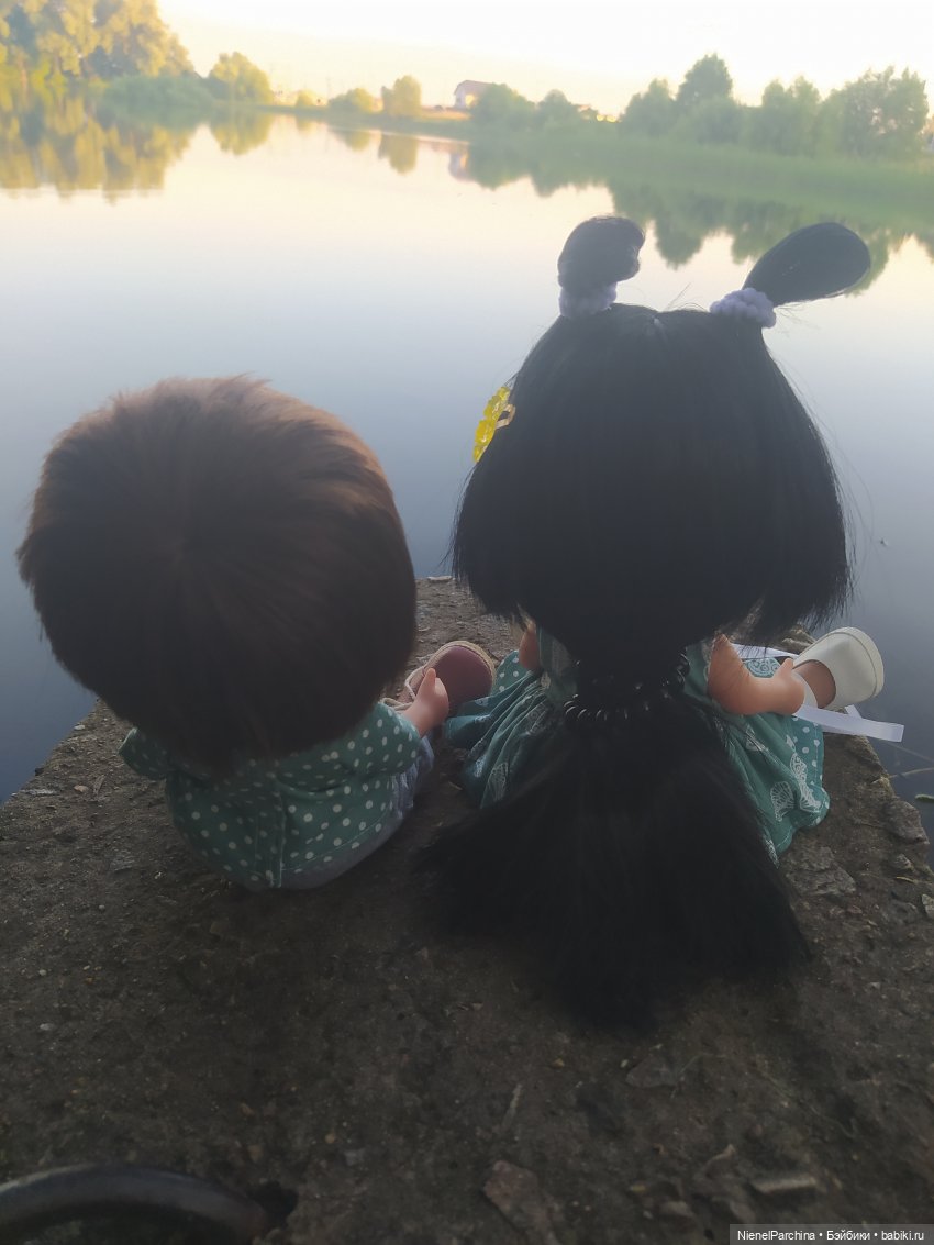 Ёсико показывает Никите пруд