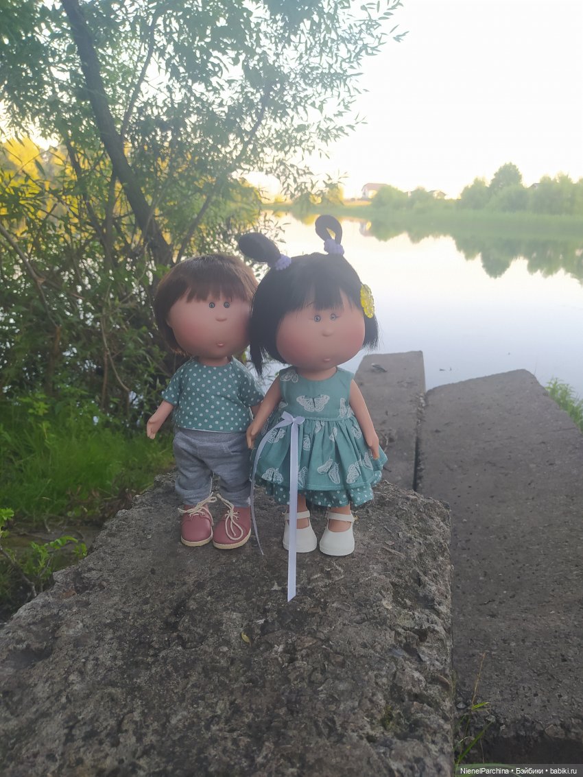 Ёсико показывает Никите пруд (фото 9)