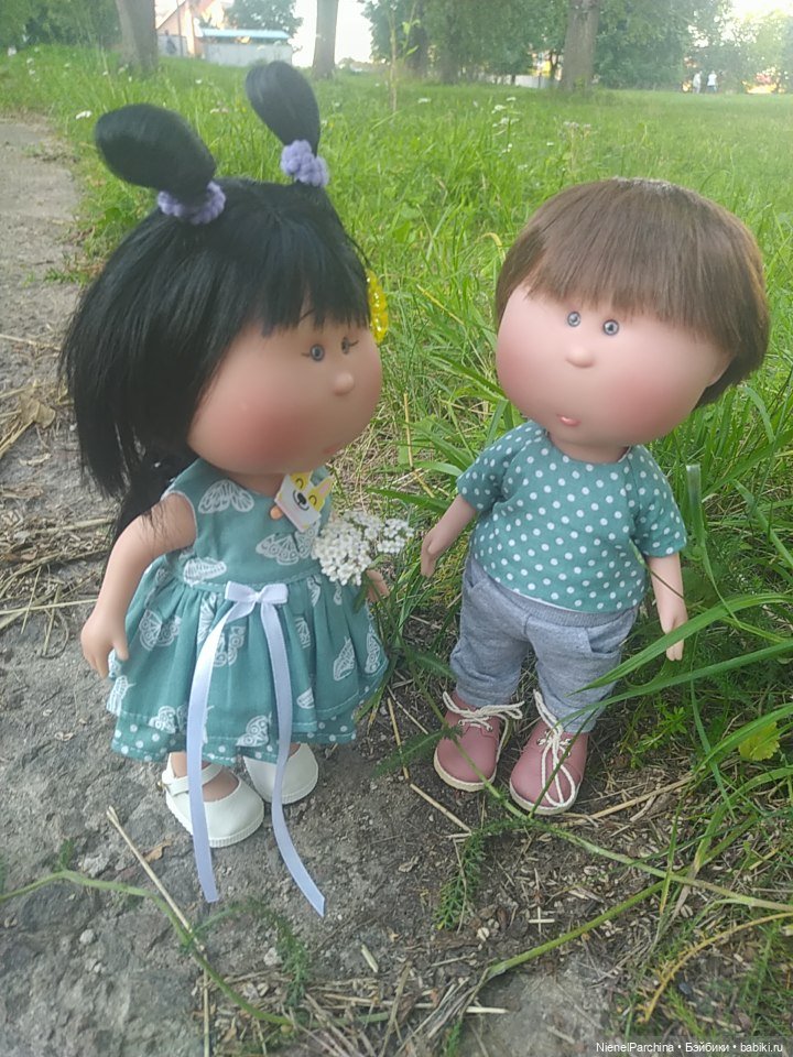 Ёсико показывает Никите пруд (фото 3)