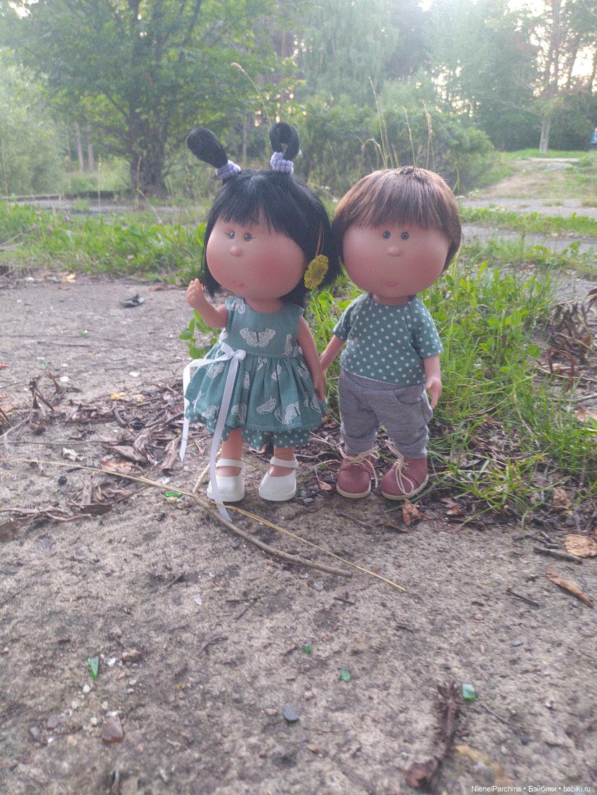 Ёсико показывает Никите пруд