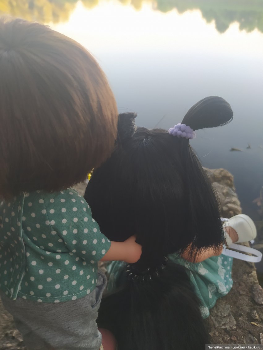 Ёсико показывает Никите пруд