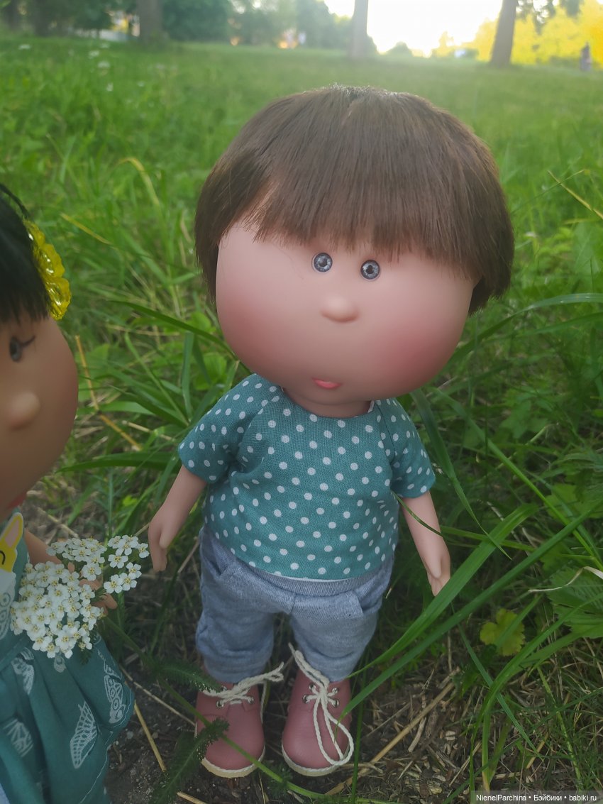 Ёсико показывает Никите пруд (фото 4)