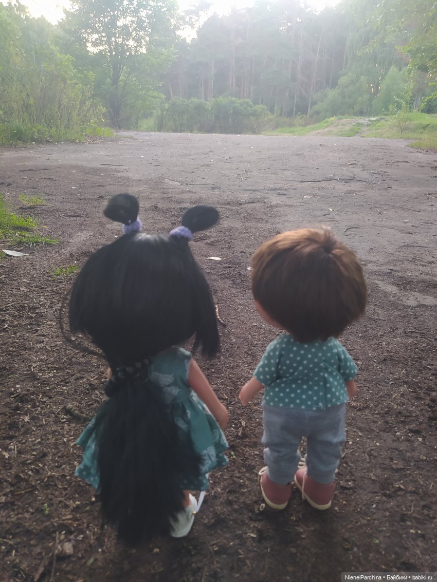 Ёсико показывает Никите пруд