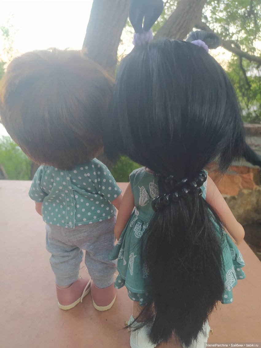 Ёсико показывает Никите пруд