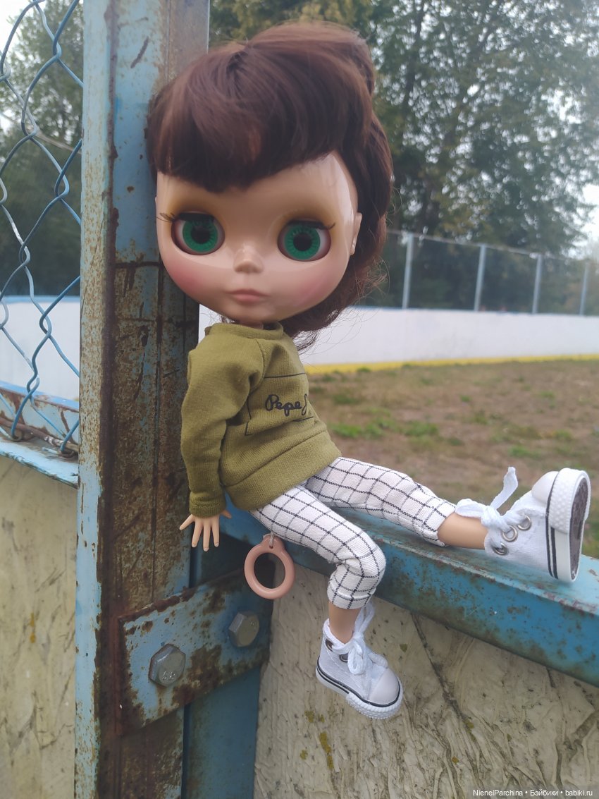 Прогулка с Олесей. Новенькая (фото 3)