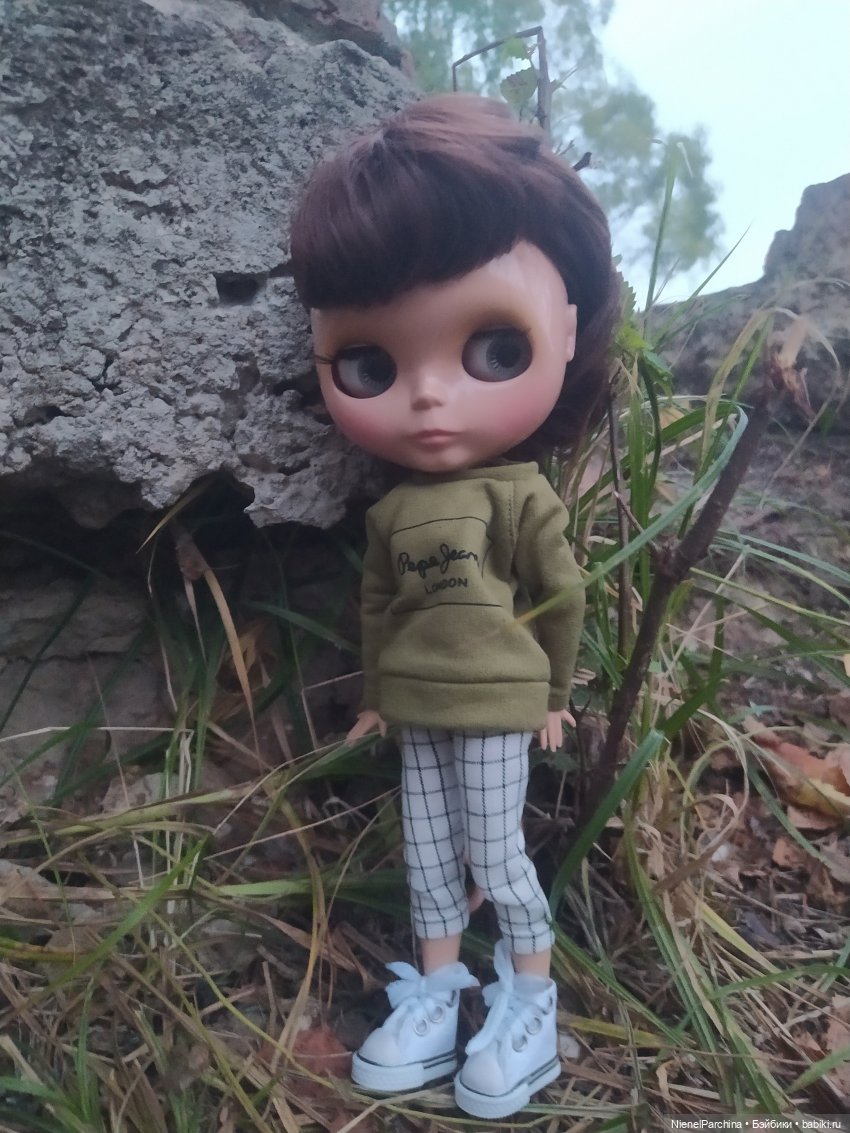 Прогулка с Олесей. Новенькая