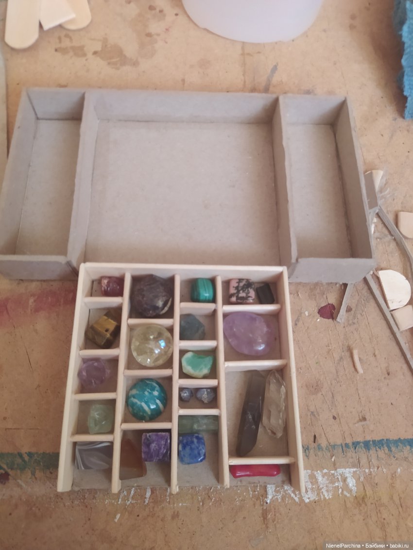 Функциональный журнальный столик (фото 5)