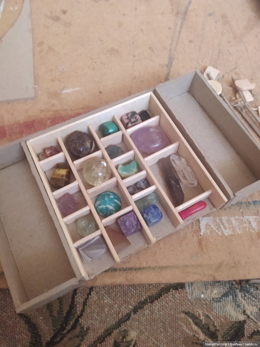 Функциональный журнальный столик (фото 6)