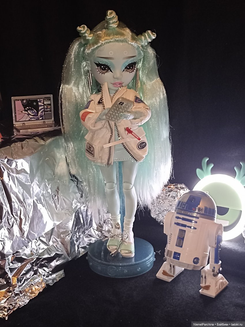 Доктор космобиолог с ледяной планеты Глацио