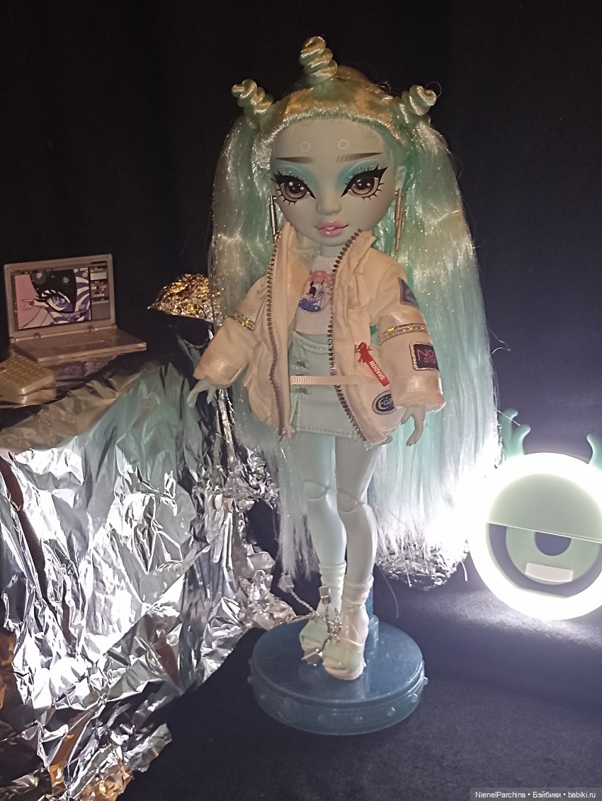 Доктор космобиолог с ледяной планеты Глацио