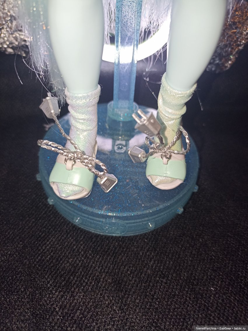 Доктор космобиолог с ледяной планеты Глацио (фото 9)