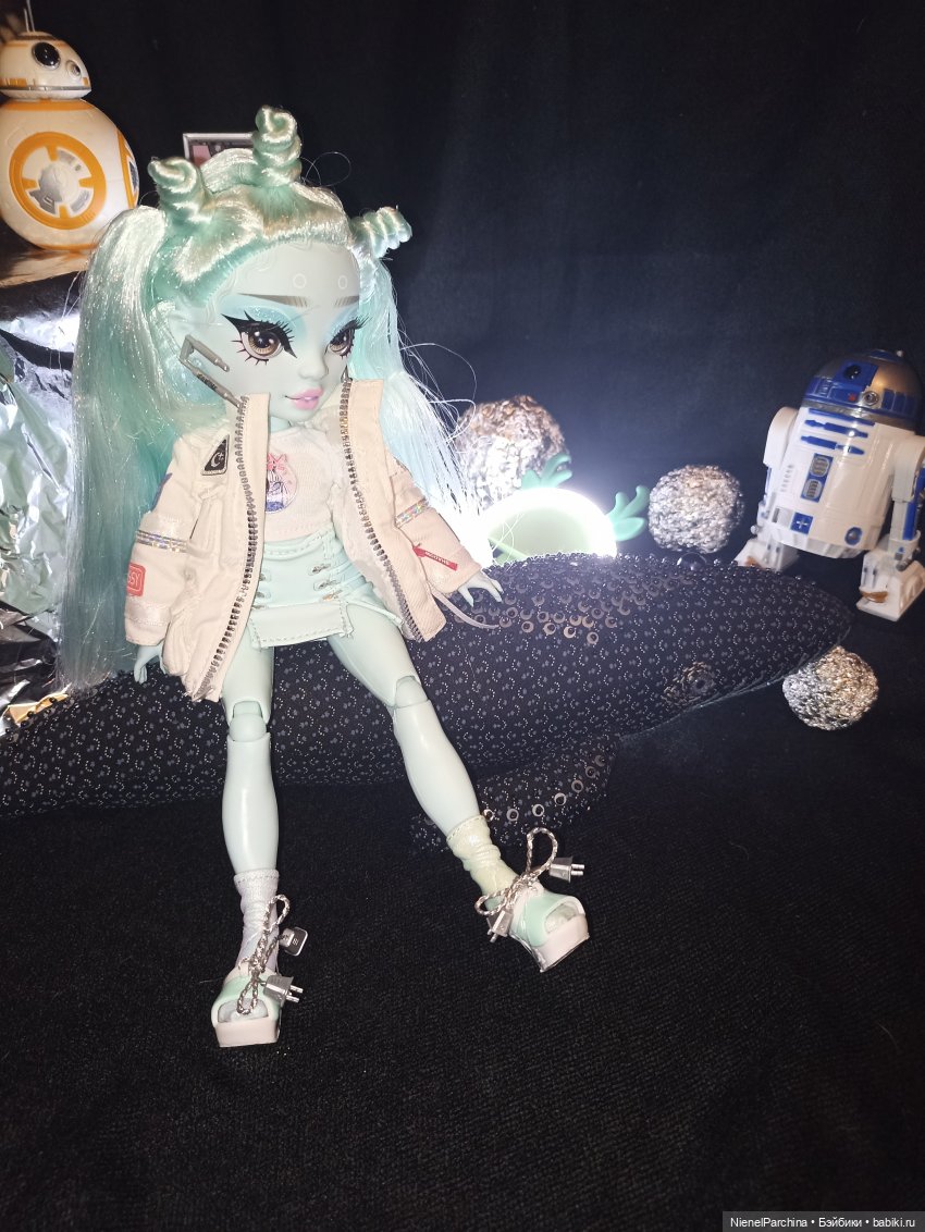 Доктор космобиолог с ледяной планеты Глацио