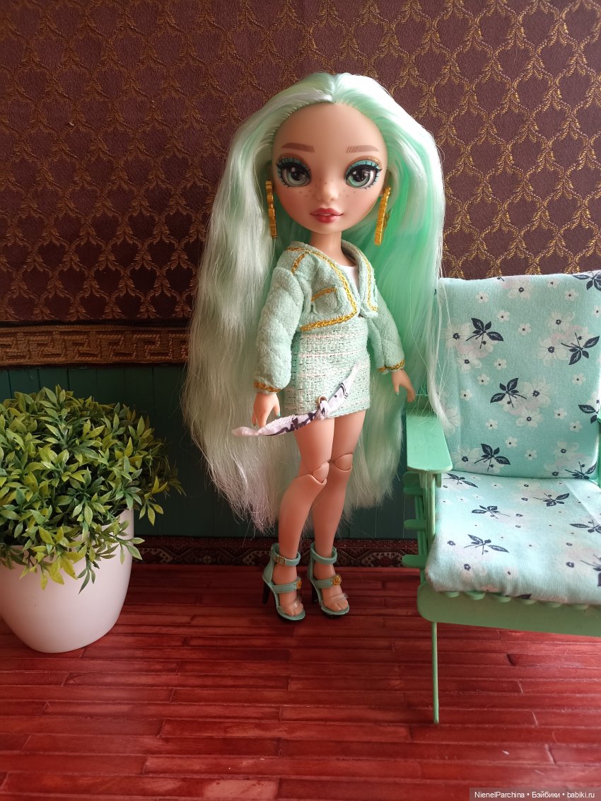 Приехала Дафна Минтон или хвост для русалки | Бэйбики Приехала Дафна Минтон или хвост для русалки