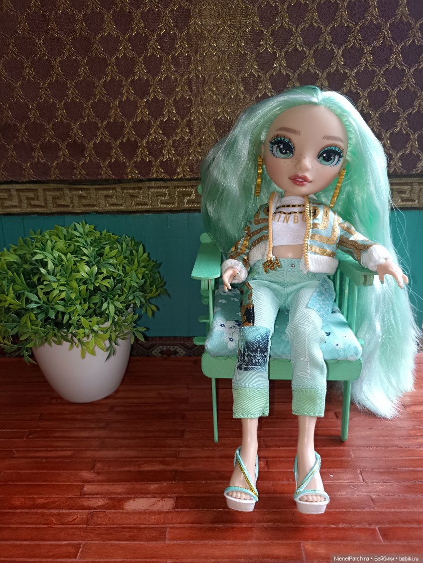 Приехала Дафна Минтон или хвост для русалки | Бэйбики Приехала Дафна Минтон или хвост для русалки