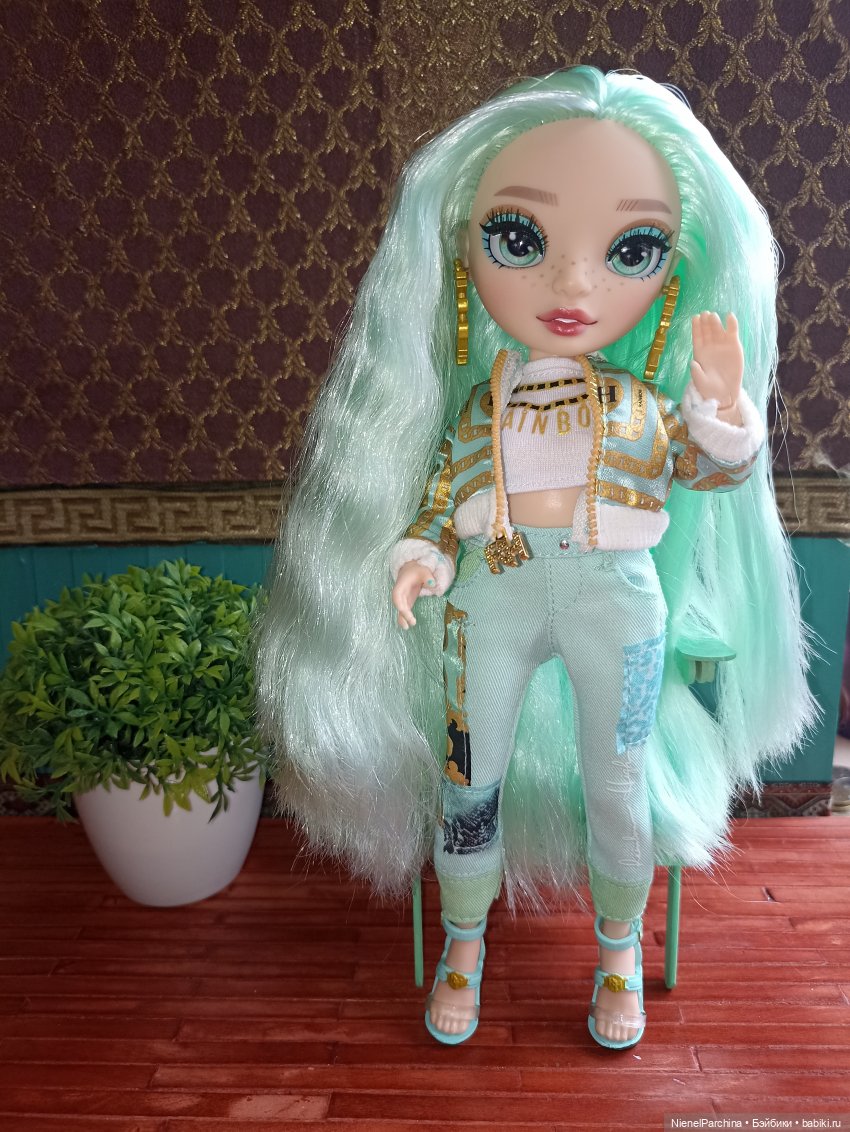 Приехала Дафна Минтон или хвост для русалки | Бэйбики Приехала Дафна Минтон или хвост для русалки