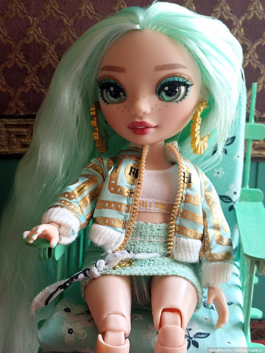 Приехала Дафна Минтон или хвост для русалки | Бэйбики Приехала Дафна Минтон или хвост для русалки