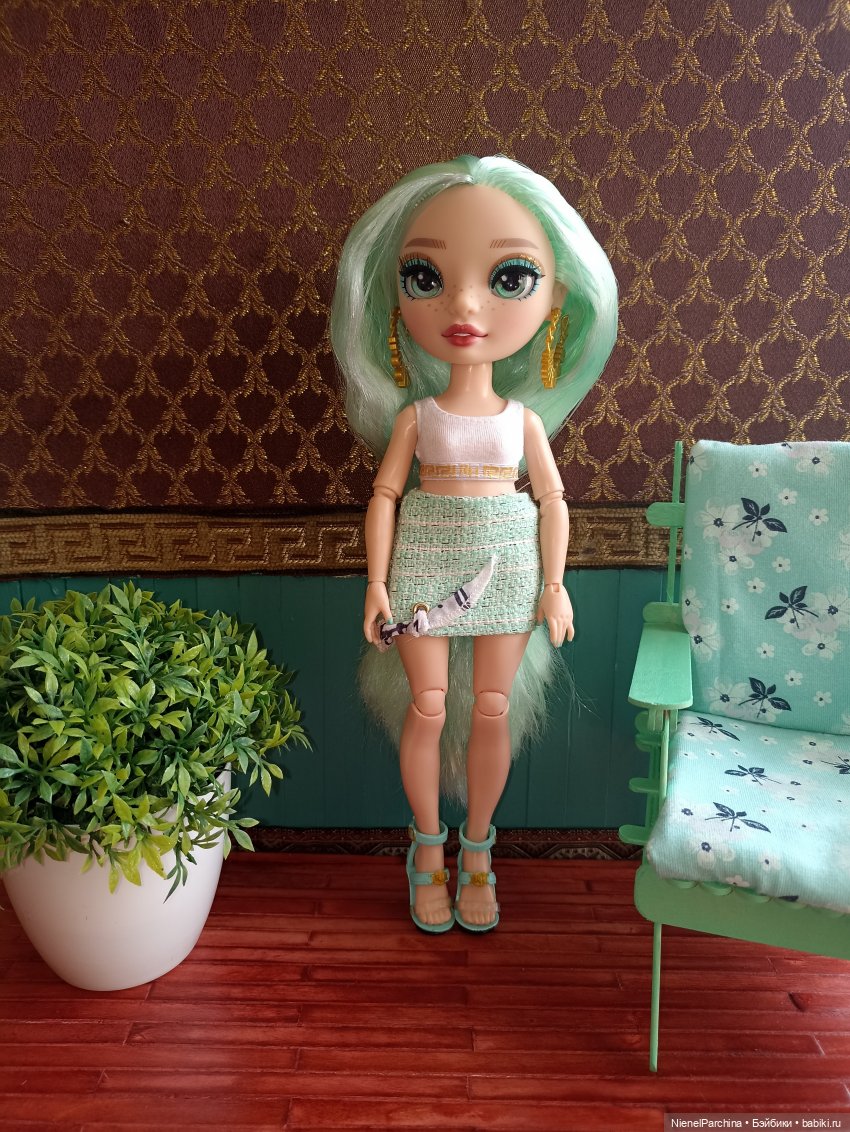 Приехала Дафна Минтон или хвост для русалки | Бэйбики Приехала Дафна Минтон или хвост для русалки