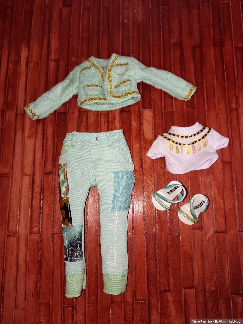 Приехала Дафна Минтон или хвост для русалки | Бэйбики Приехала Дафна Минтон или хвост для русалки