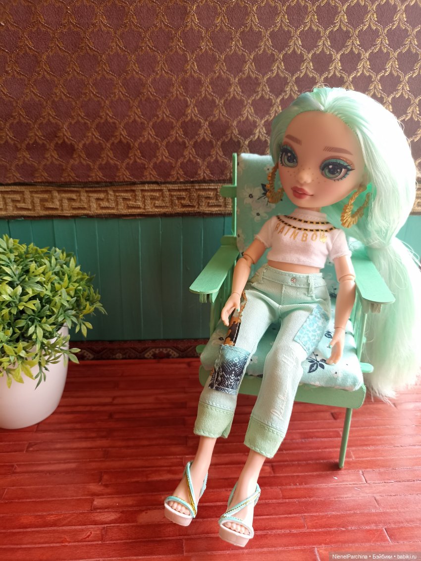 Приехала Дафна Минтон или хвост для русалки | Бэйбики Приехала Дафна Минтон или хвост для русалки