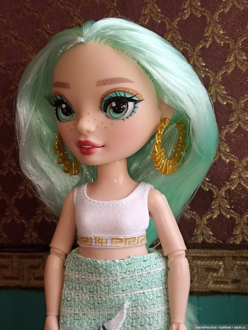 Приехала Дафна Минтон или хвост для русалки | Бэйбики Приехала Дафна Минтон или хвост для русалки