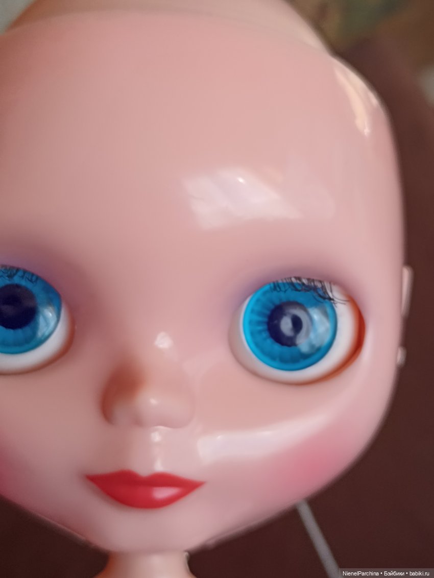 Новенькая жительница с барахолки