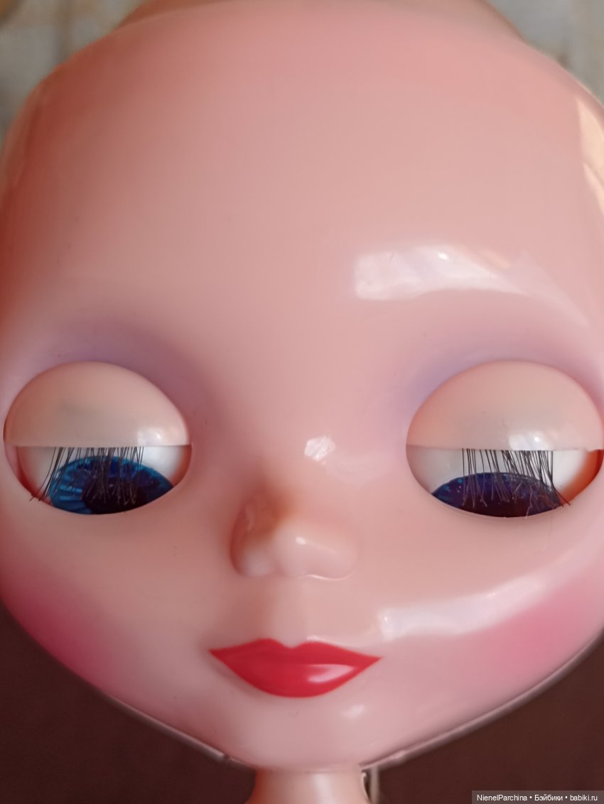 Новенькая жительница с барахолки