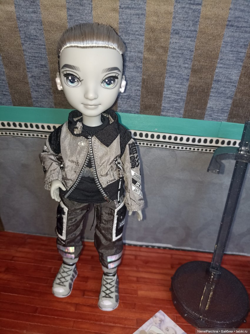 Серебряный Эш | Бэйбики Серебряный Эш — Куклы Rainbow High (Рейнбоу Хай (фото 7)