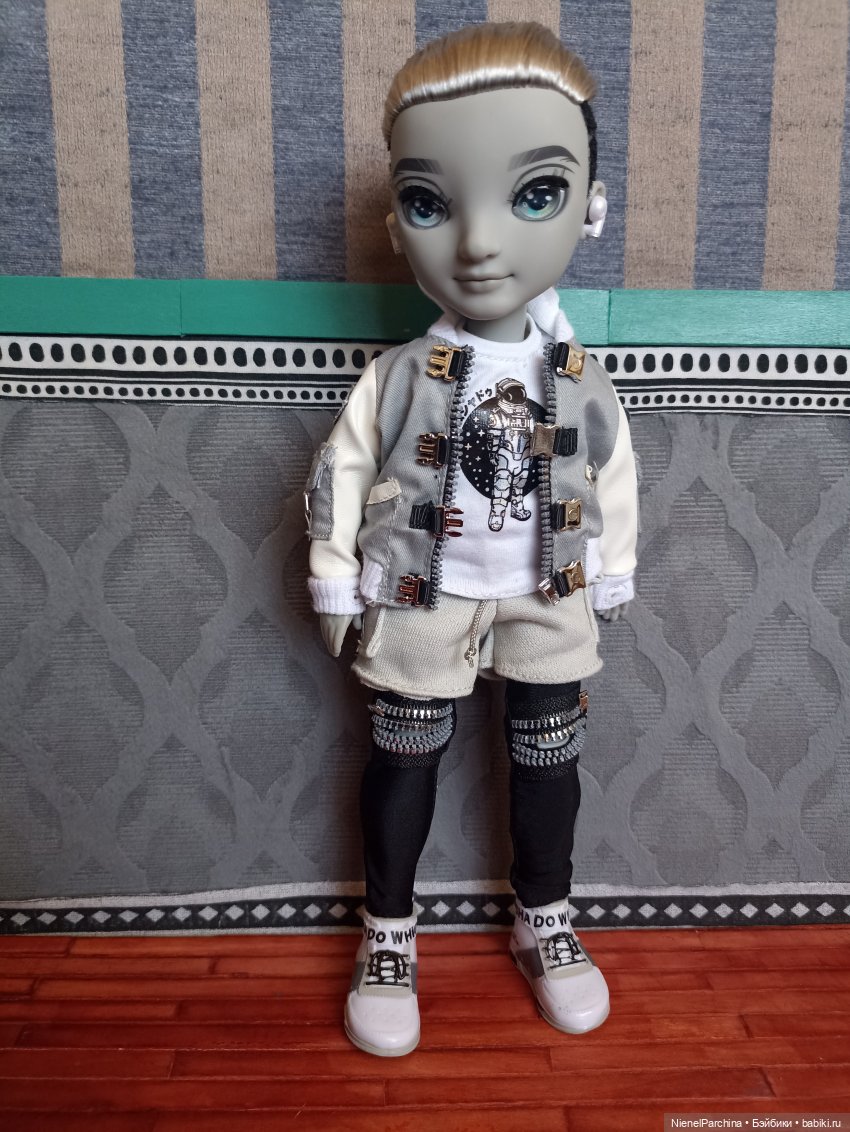 Серебряный Эш | Бэйбики Серебряный Эш — Куклы Rainbow High (Рейнбоу Хай