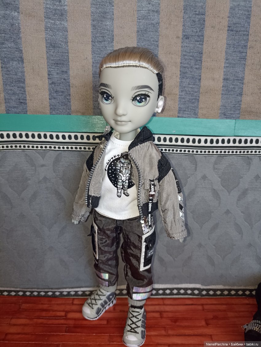 Серебряный Эш | Бэйбики Серебряный Эш — Куклы Rainbow High (Рейнбоу Хай