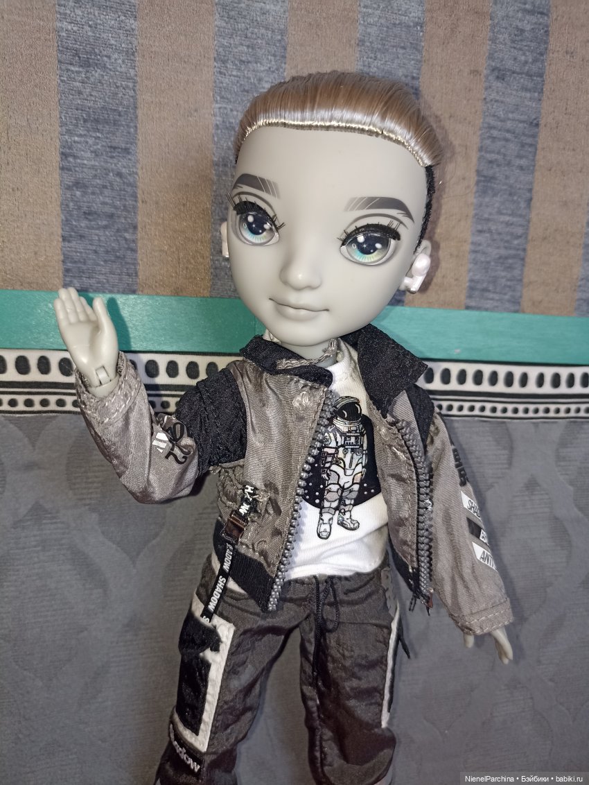 Серебряный Эш — Куклы Rainbow High (Рейнбоу Хай