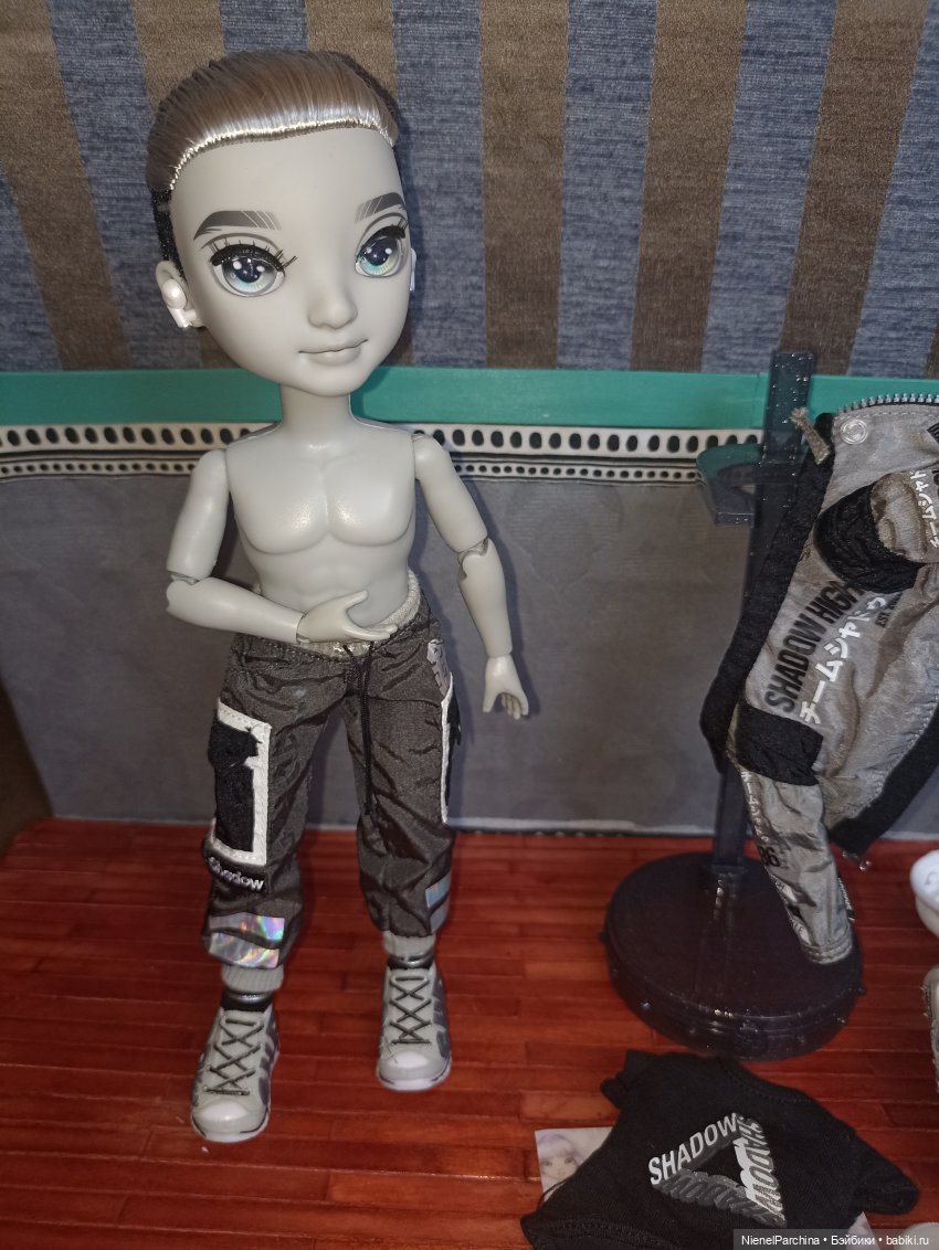 Серебряный Эш | Бэйбики Серебряный Эш — Куклы Rainbow High (Рейнбоу Хай