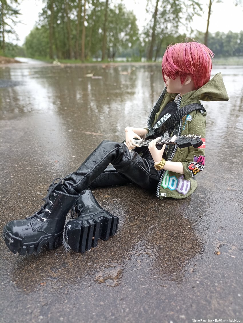 Дебютный клип Джихуна — Куклы и тела Obitsu (Обитсу): 1/6