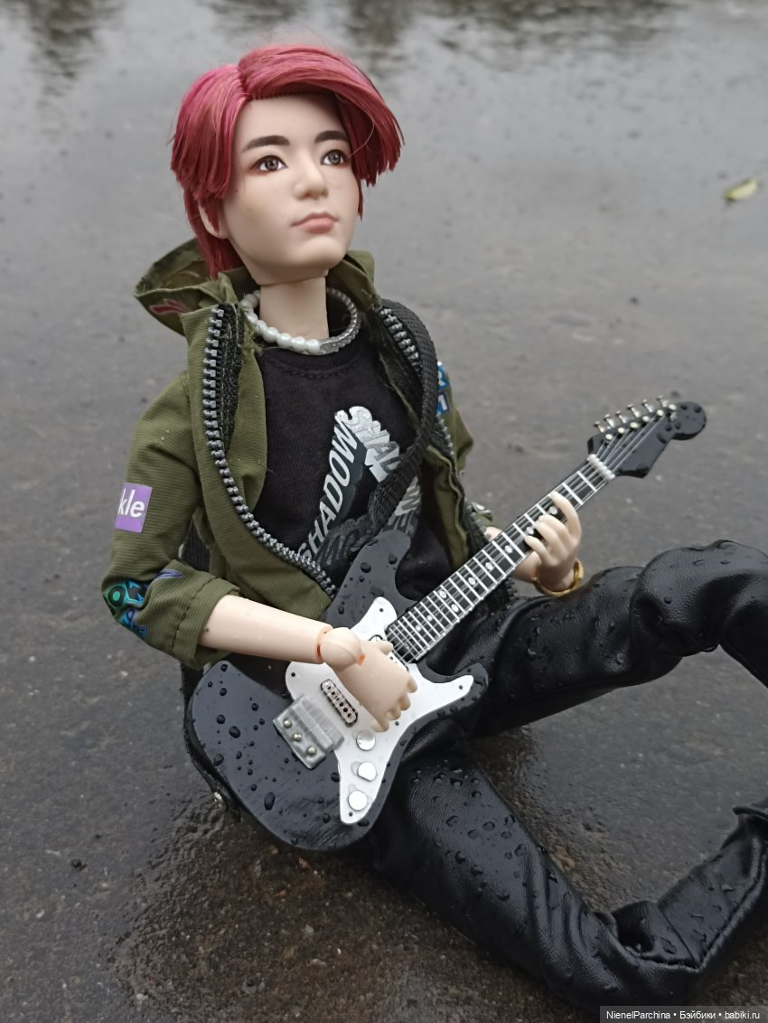 Дебютный клип Джихуна — Куклы и тела Obitsu (Обитсу): 1/6