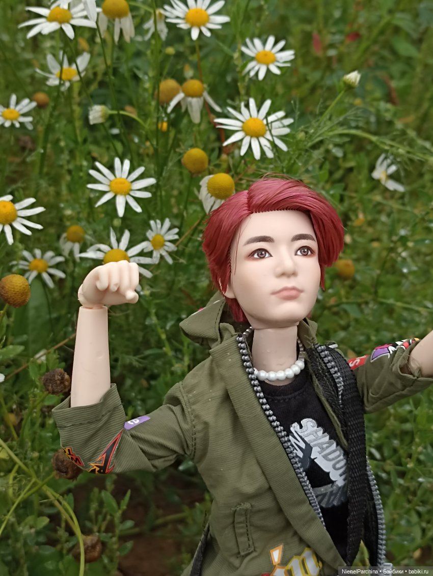 Дебютный клип Джихуна — Куклы и тела Obitsu (Обитсу): 1/6