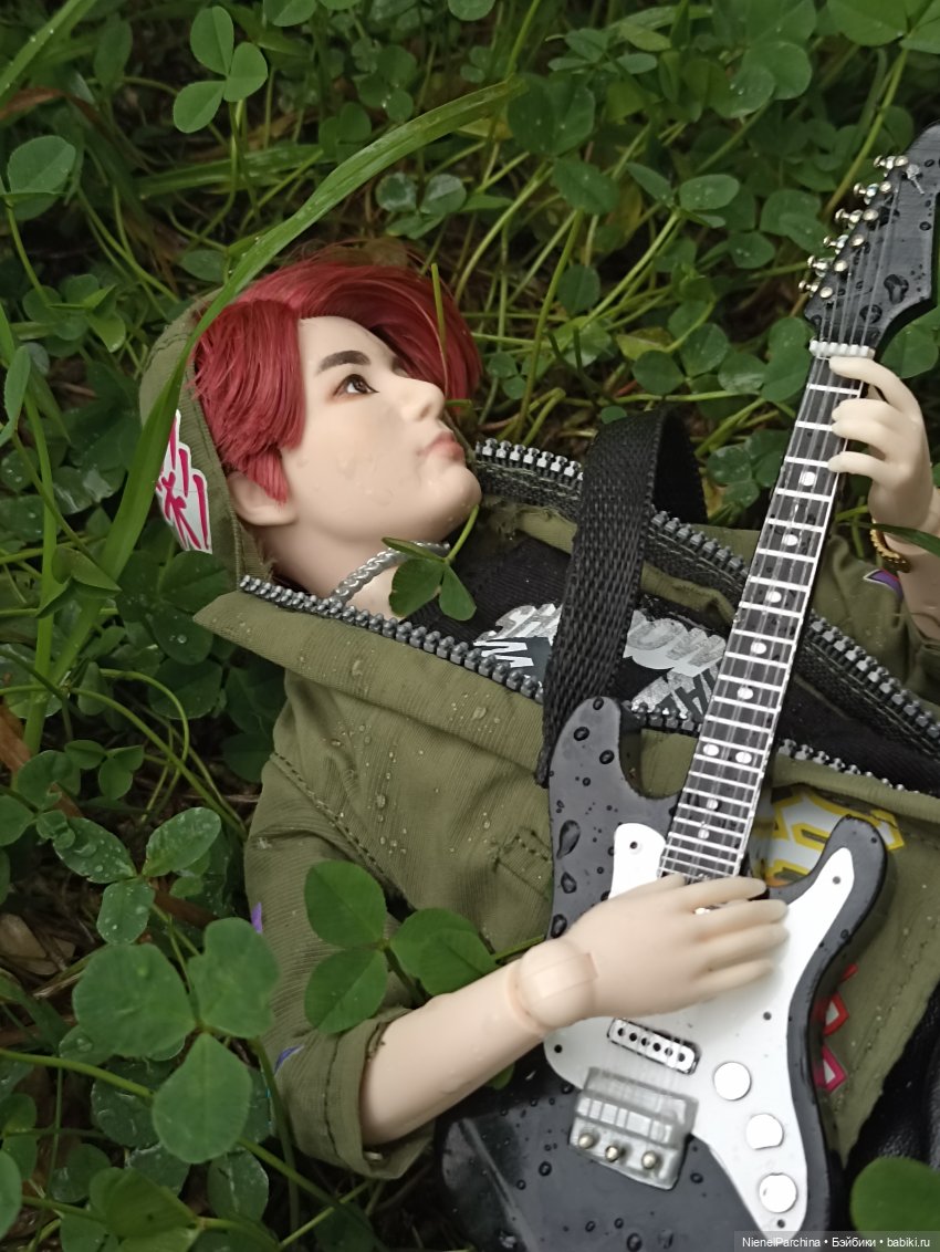 Дебютный клип Джихуна — Куклы и тела Obitsu (Обитсу): 1/6