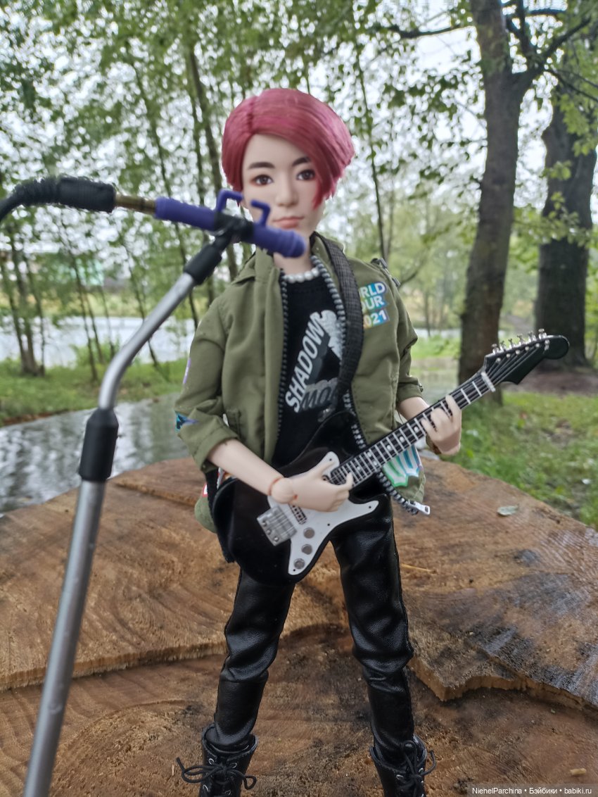 Дебютный клип Джихуна — Куклы и тела Obitsu (Обитсу): 1/6