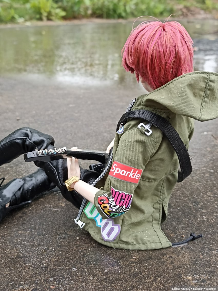 Дебютный клип Джихуна — Куклы и тела Obitsu (Обитсу): 1/6