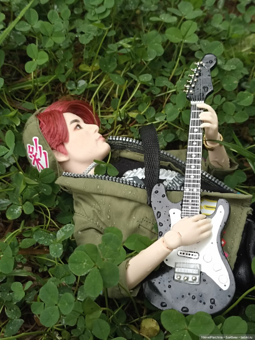 Дебютный клип Джихуна — Куклы и тела Obitsu (Обитсу): 1/6