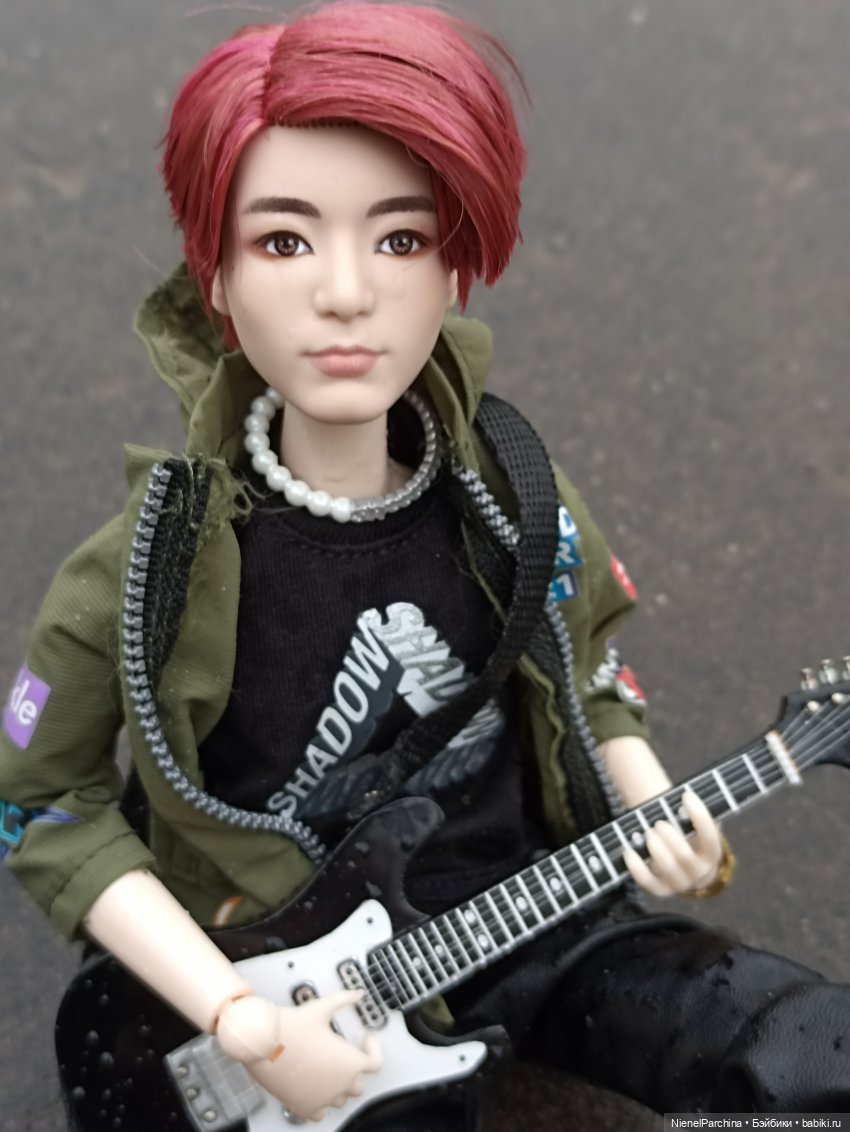 Дебютный клип Джихуна — Куклы и тела Obitsu (Обитсу): 1/6