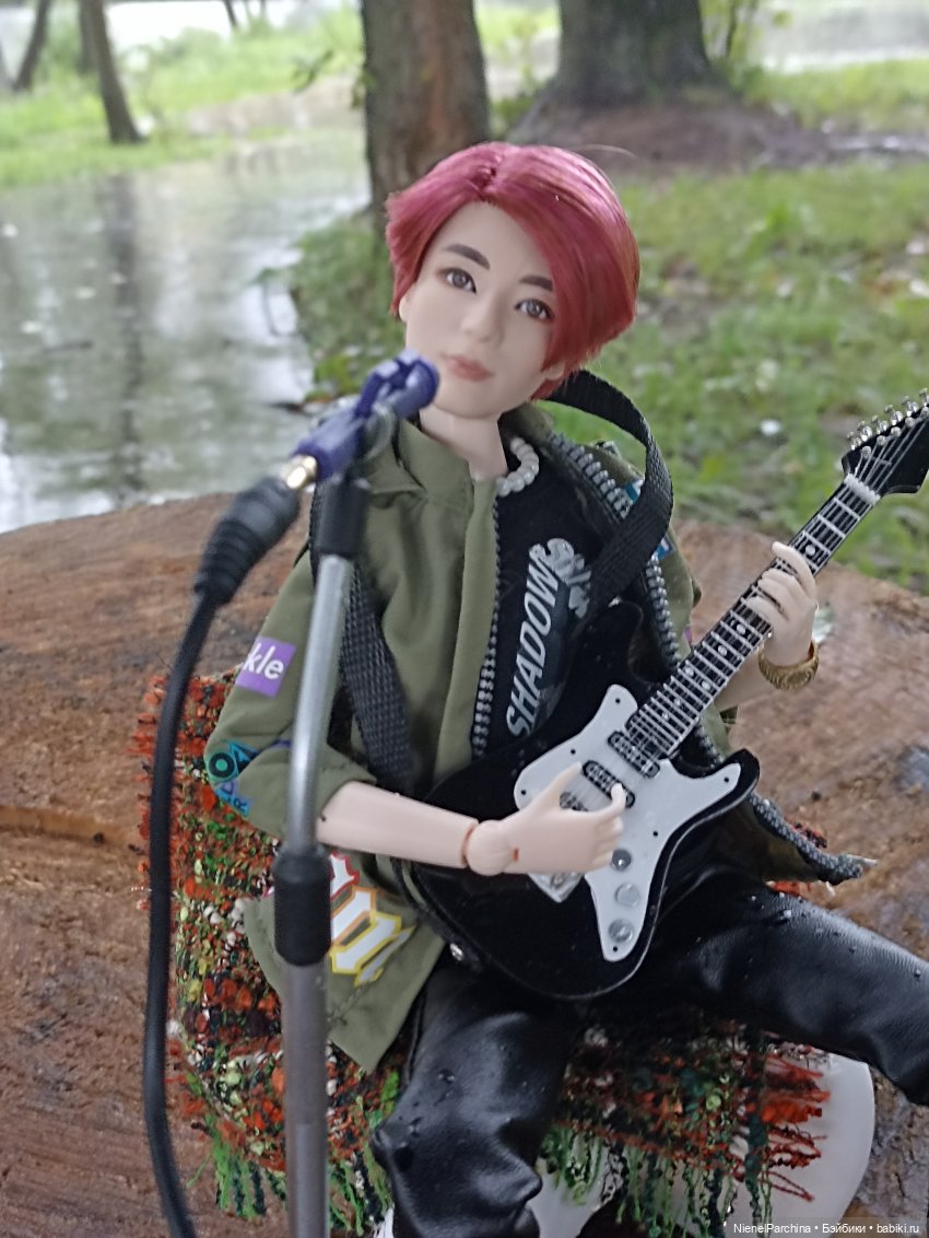 Дебютный клип Джихуна — Куклы и тела Obitsu (Обитсу): 1/6