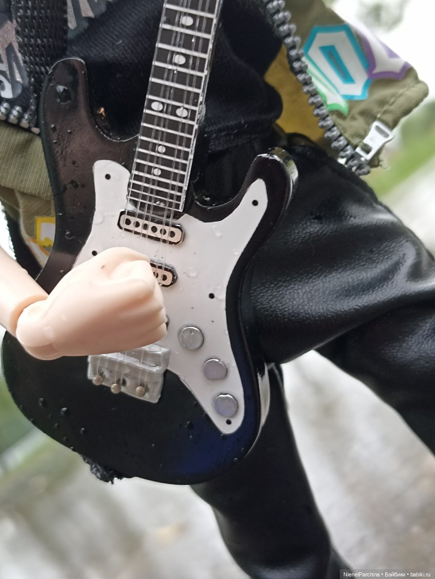 Дебютный клип Джихуна — Куклы и тела Obitsu (Обитсу): 1/6