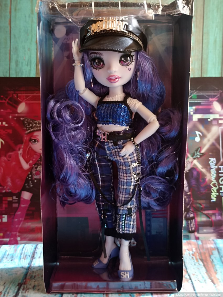 Ума гитаристка неоновых теней (фото 4)