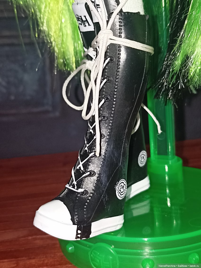 Харли Лаймстоун — Куклы Rainbow High (Рейнбоу Хай