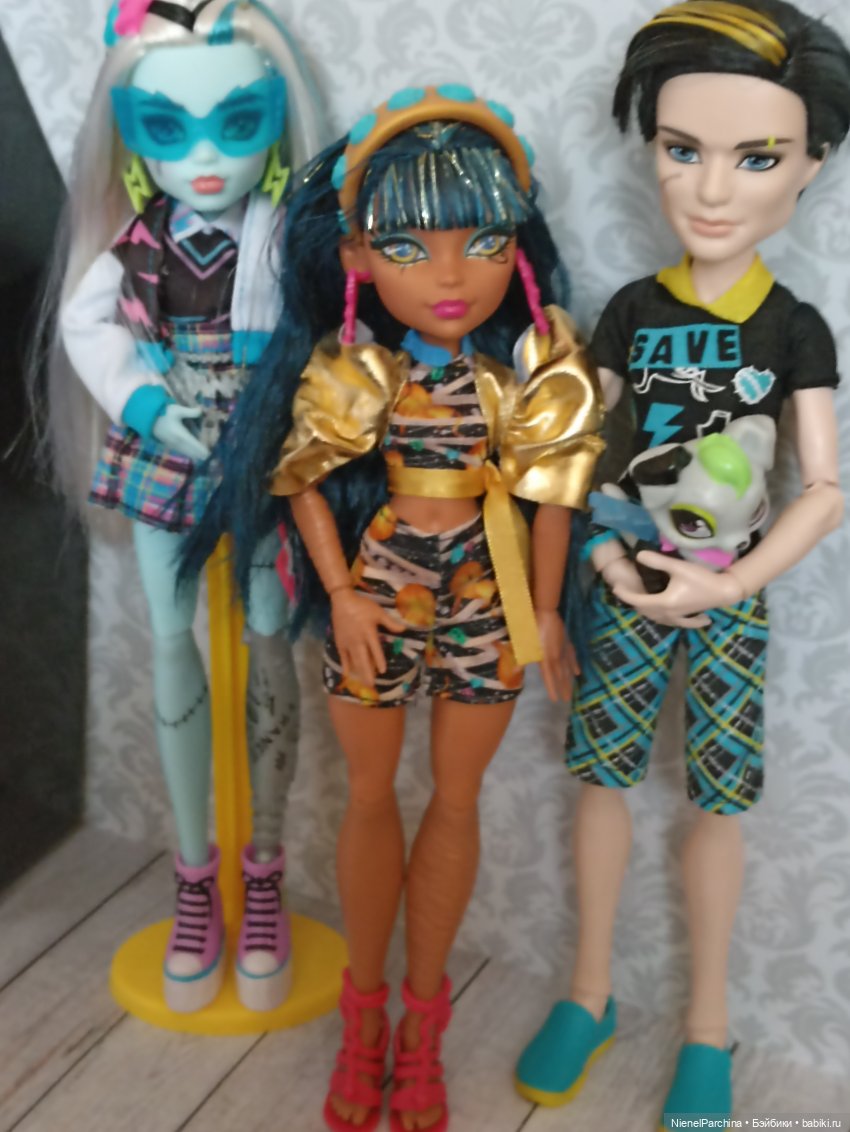 Распаковка Клео Де' Нил — Куклы Monster High и Ever After High: G1