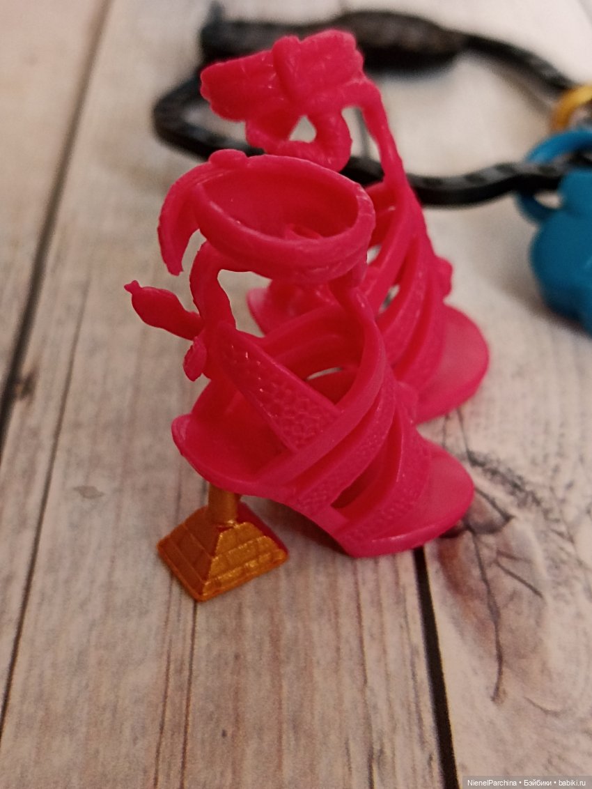 Распаковка Клео Де' Нил — Куклы Monster High и Ever After High: G1