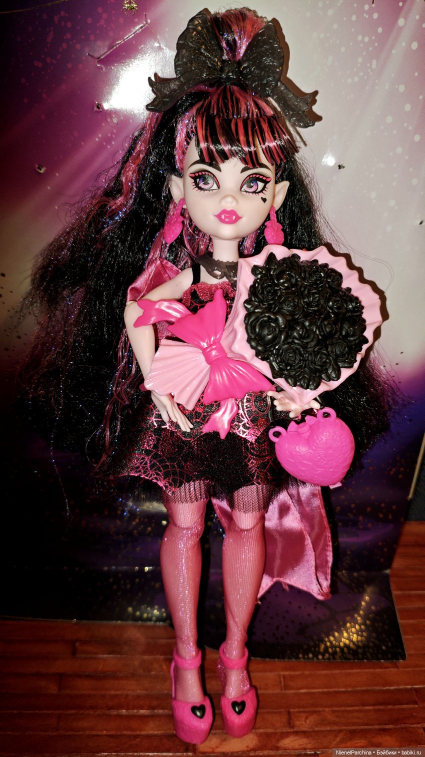 Распаковка Дракулауры — Куклы Monster High и Ever After High: G1