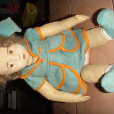 Помогите, пожалуйста, опознать куклу