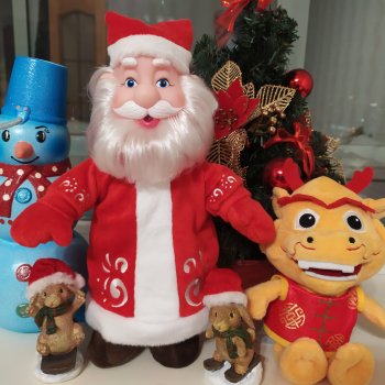 Дедушка Мороз из мультфильма "Маша и Медведь"