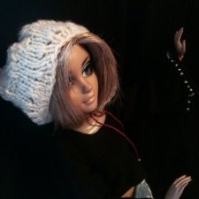 Мадам с каре